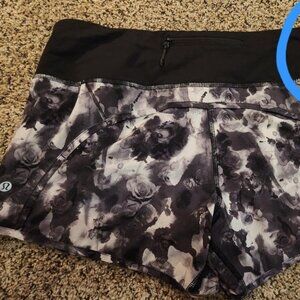 LULULEMON Run Time 4" medium rise shorts WOMEN size 8